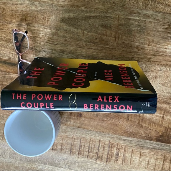 Lot of 4 Thriller Books - Picture 2 of 10